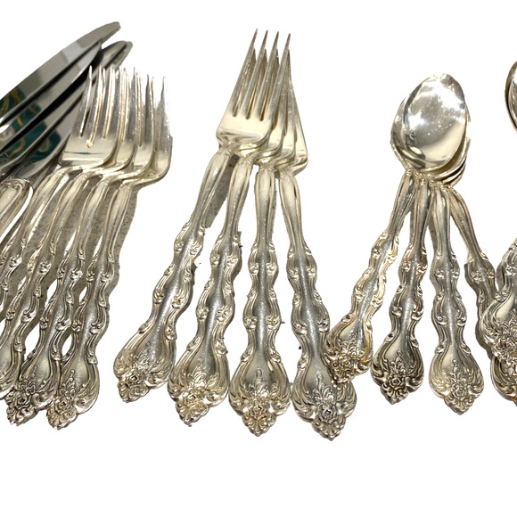 20 PC International Silverplate Interlude Flatware Set 4 place settings 1971 - Picture 5 of 8